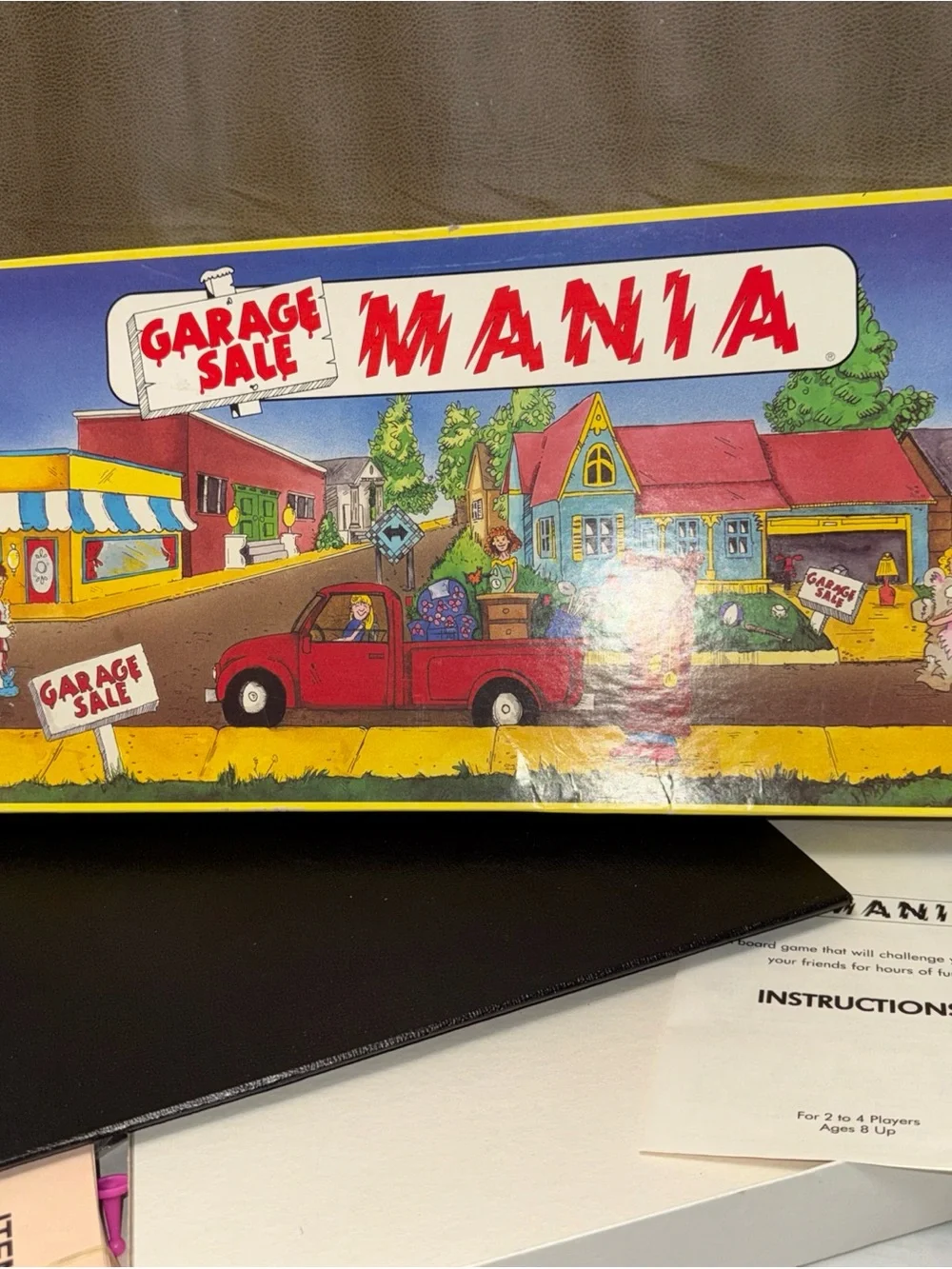 Garage sale mania board game Vinatge all pieces